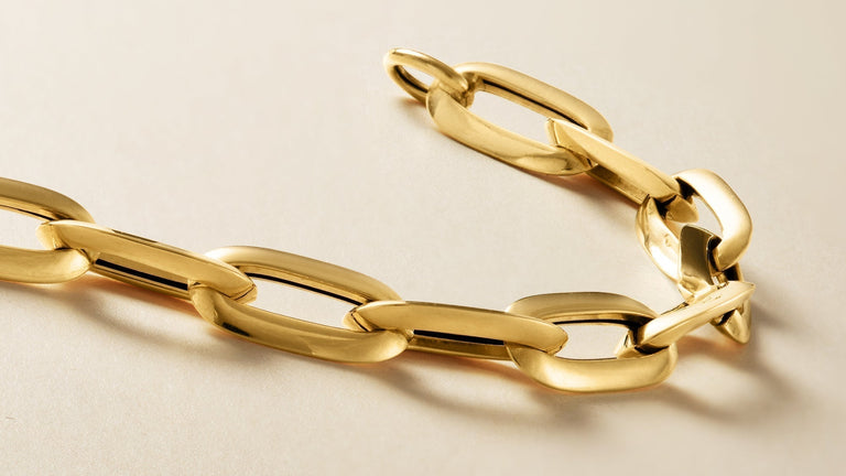 Exquisite Gold Bracelet Designs