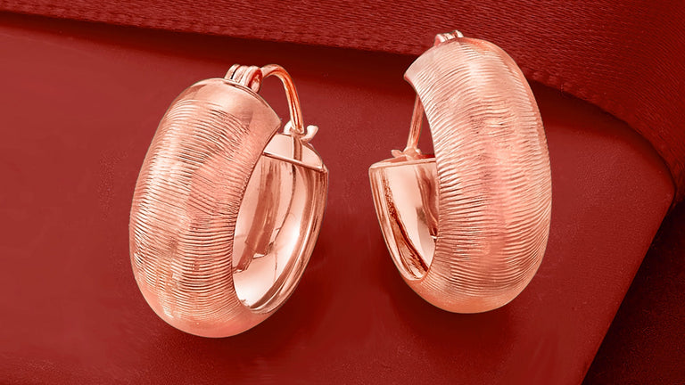 A Modern Classic: The Blushing Beauty of Rose Gold