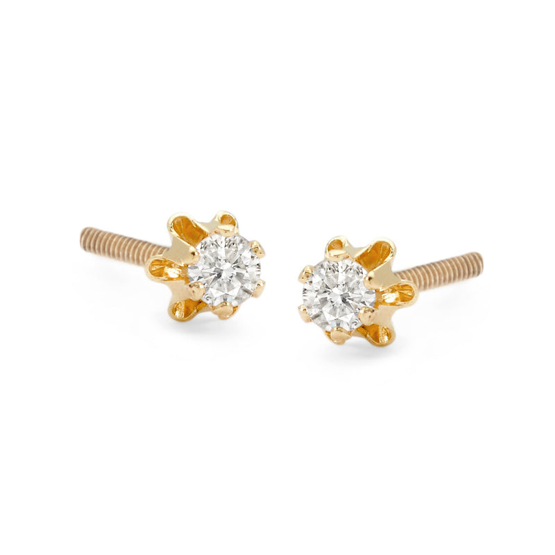 14kt yellow gold diamond stud earrings with round clear stones and star-shaped prongs