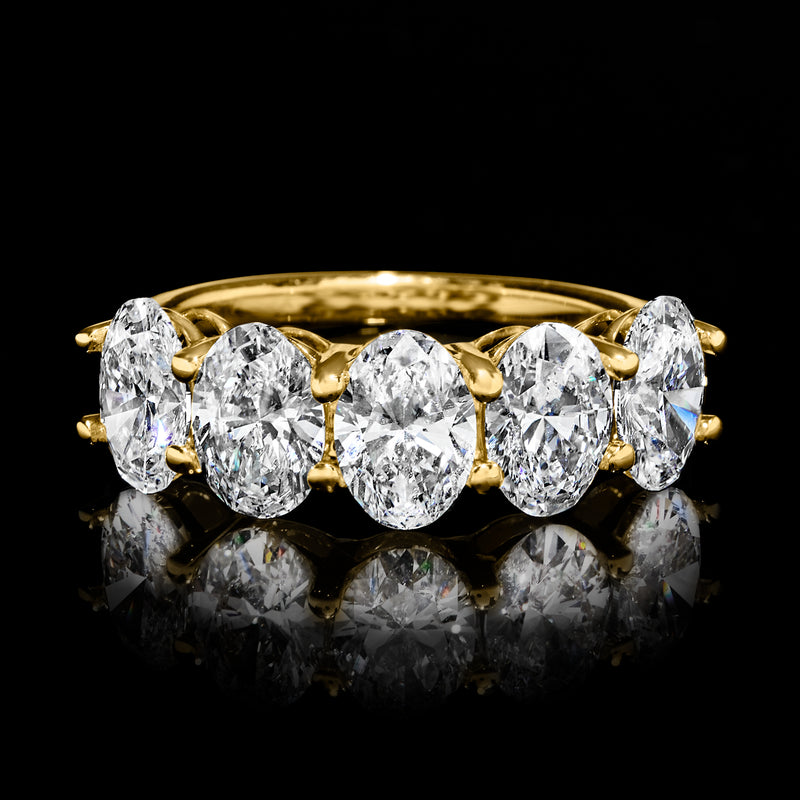 Five-stone oval diamond ring in 14kt yellow gold, pronged bezels and band