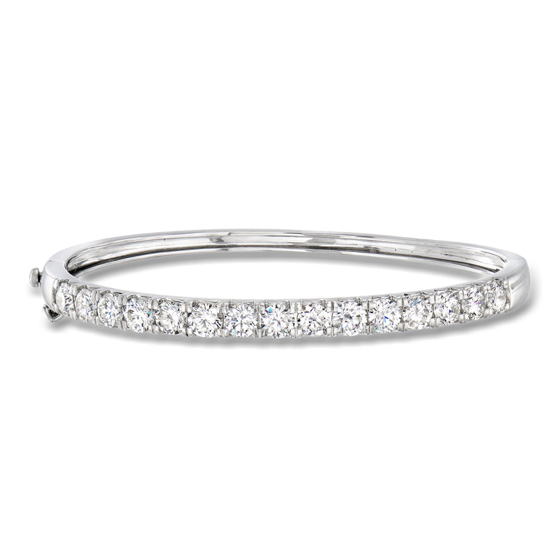 Diamond bangle bracelet in white gold with pavé-set front