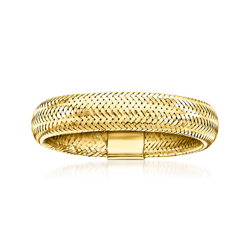 14kt yellow gold mesh ring with slim rectangular bar accent at center