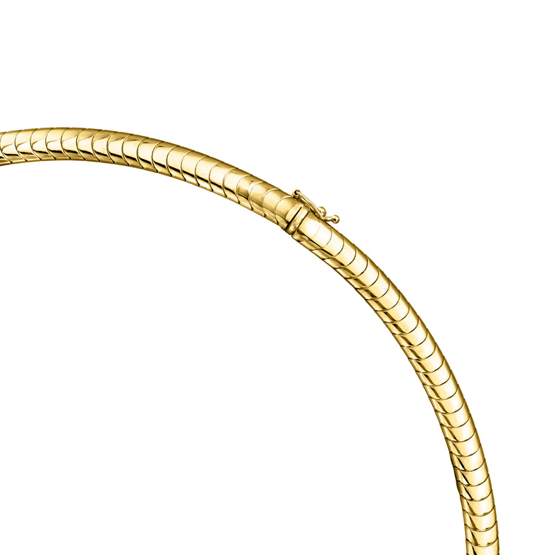 Twisted omega-chain necklace in 14kt yellow gold with small diamond accent