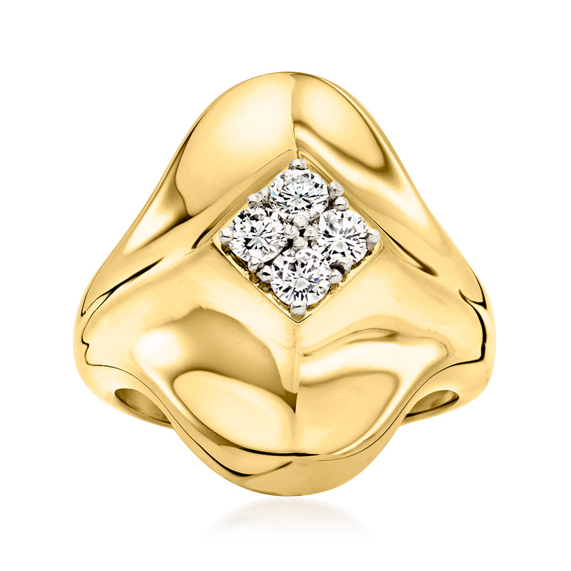18kt yellow gold vintage diamond cluster ring with three-stone round diamonds in square setting