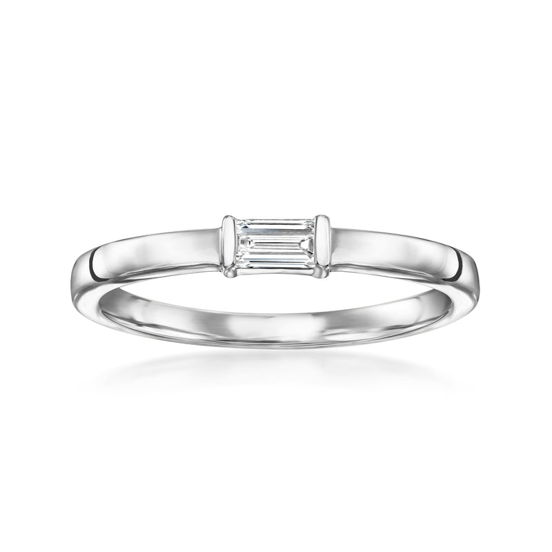14kt white gold baguette-cut lab-grown diamond ring with rectangular center stone
