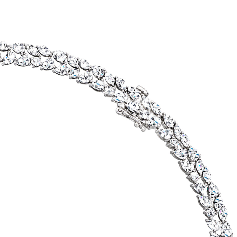 Close-up: 14kt white gold diamond tennis necklace with linked prong-set stones