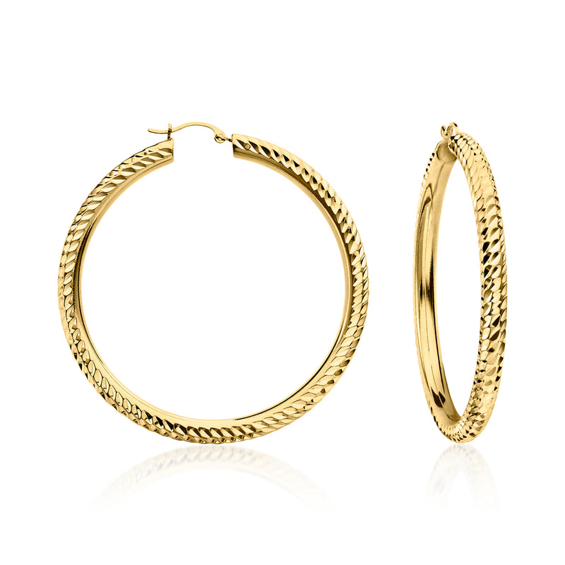 Vintage yellow gold diamond-cut hoop earrings, hinged latch, textured rope edge