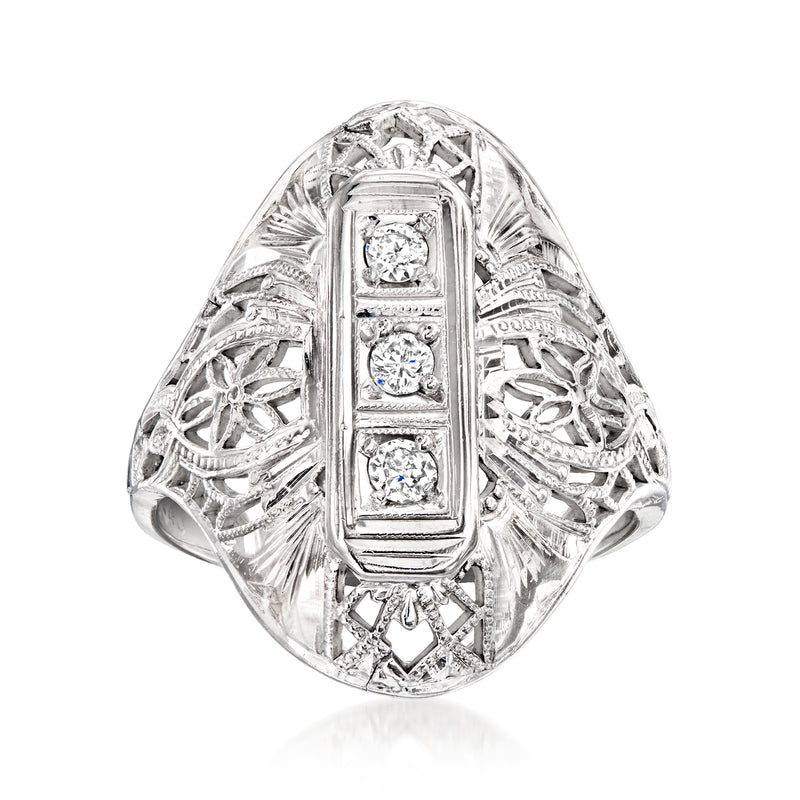 Vintage diamond filigree ring in 18kt white gold with three square settings