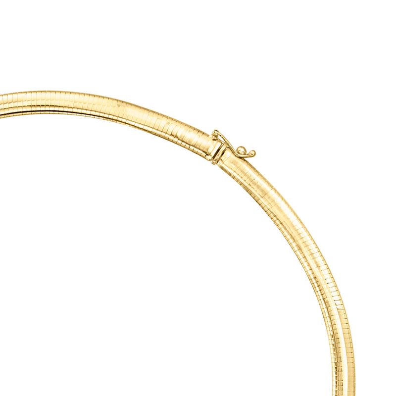 14kt yellow gold snake-chain necklace with clasp close-up