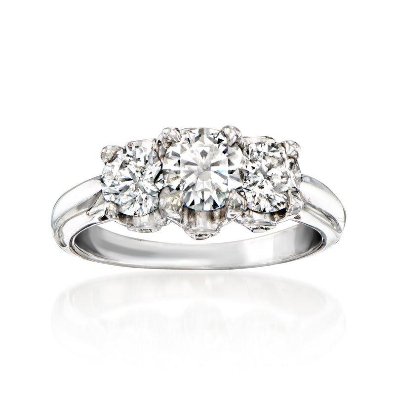 14kt white gold diamond ring with five round-cut stones in a cluster setting