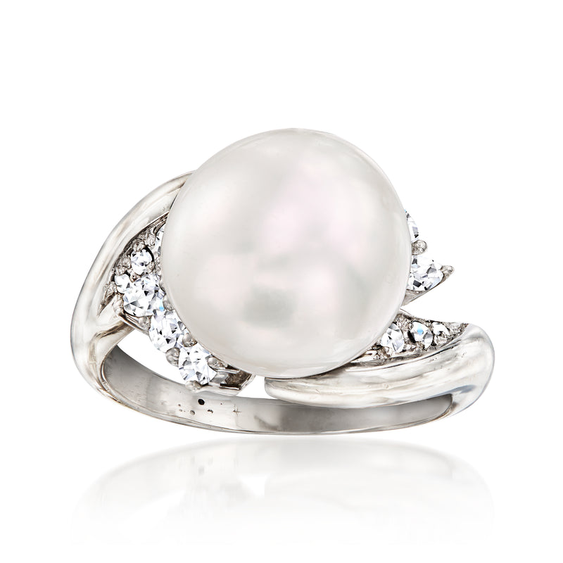 Vintage cultured pearl and diamond ring in platinum, large white pearl with pave sides
