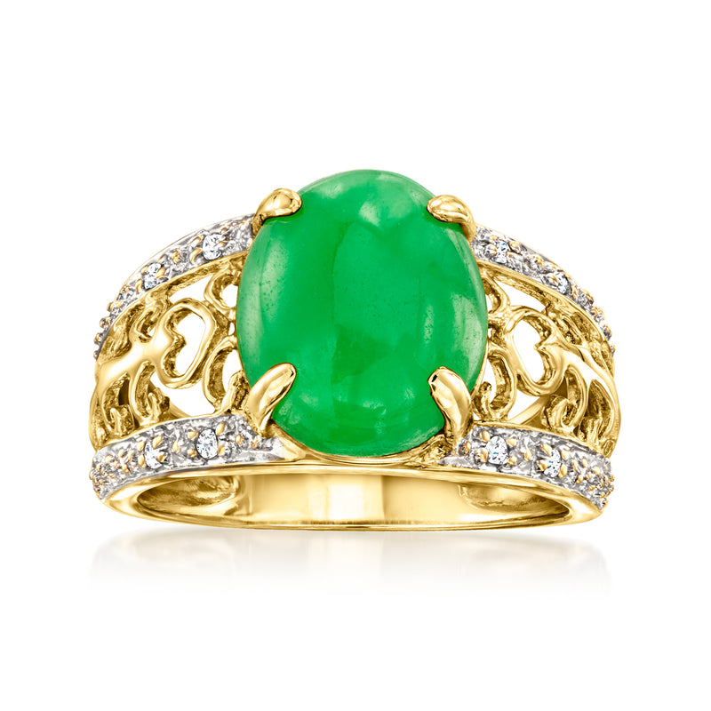 Vintage 14kt yellow gold ring with oval green jade center and diamond accents
