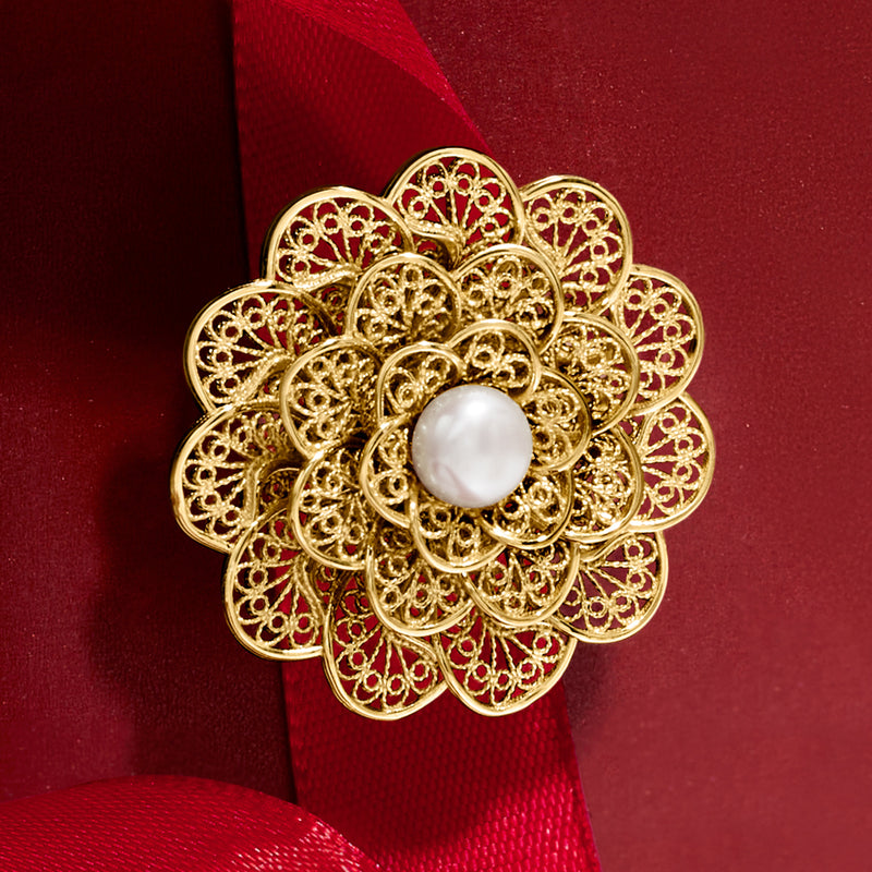 Ornate gold filigree flower pin with round white cultured pearl center