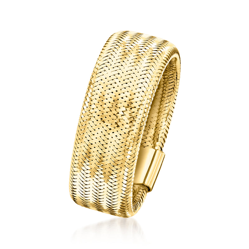Wide 10kt yellow gold mesh stretch ring, angled view showing smooth clasp