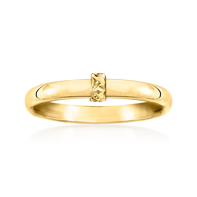 14kt yellow gold ring with diamond-cut station centerpiece