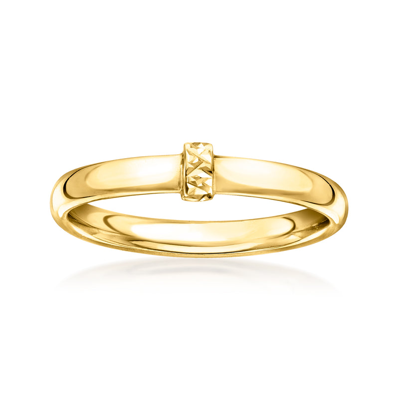 Yellow gold station ring with diamond-cut bands and square station centerpiece
