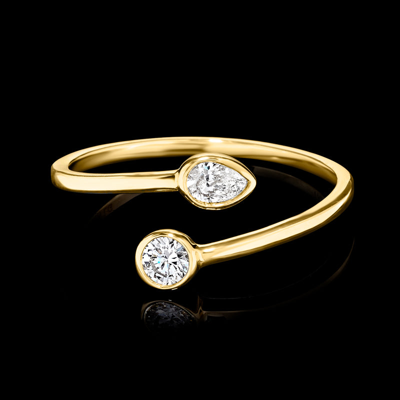 14kt yellow gold toi et moi ring featuring two round lab-grown diamonds