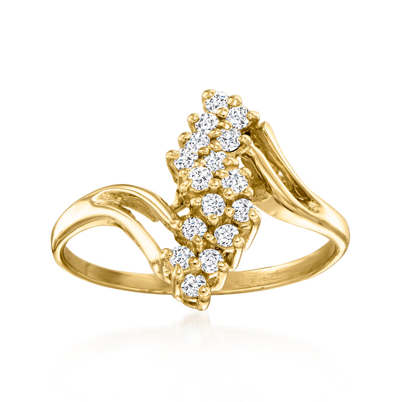 Vintage 14kt yellow gold diamond cluster ring with round stones and open split band
