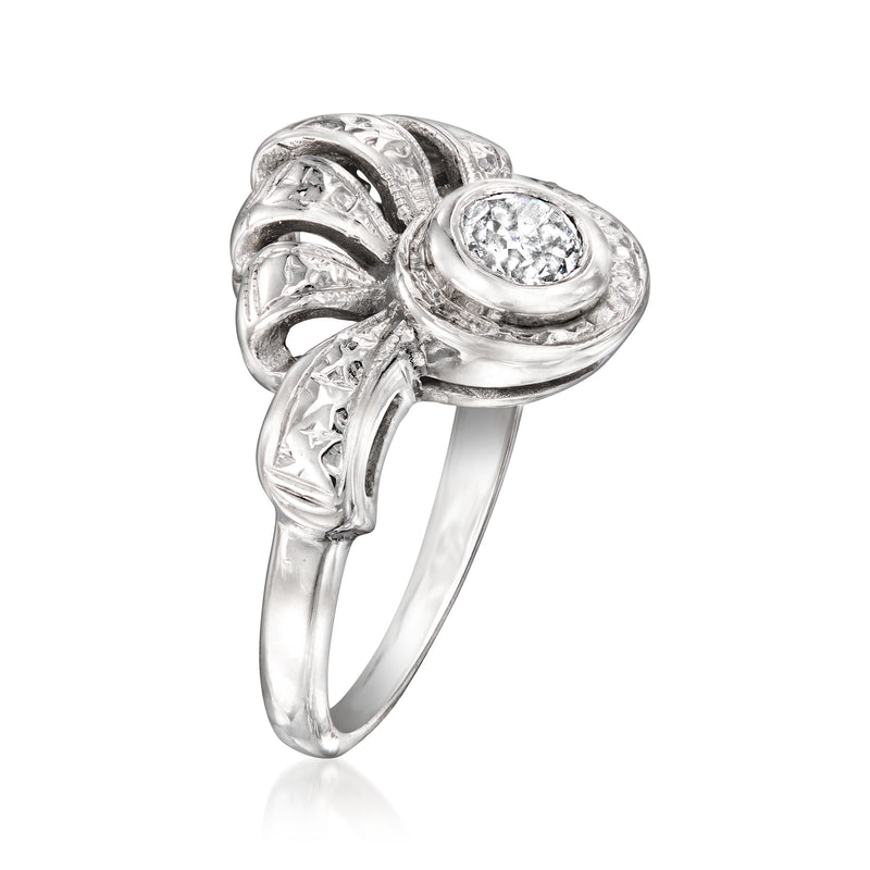 Swirl diamond ring with round center stone and textured white-gold split band