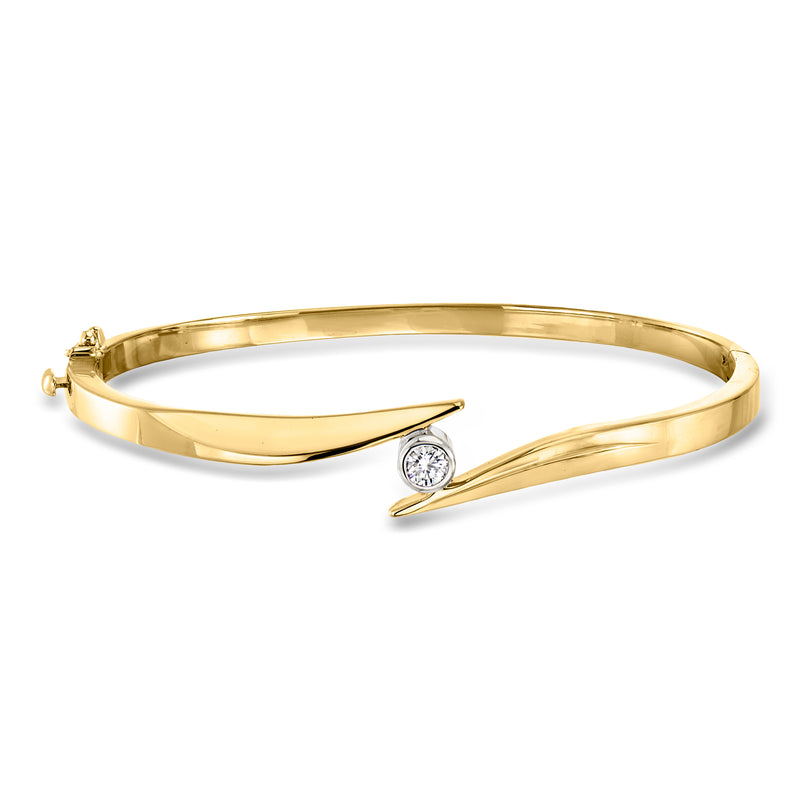 14kt yellow gold bypass bangle bracelet with round diamond cluster on curved bar
