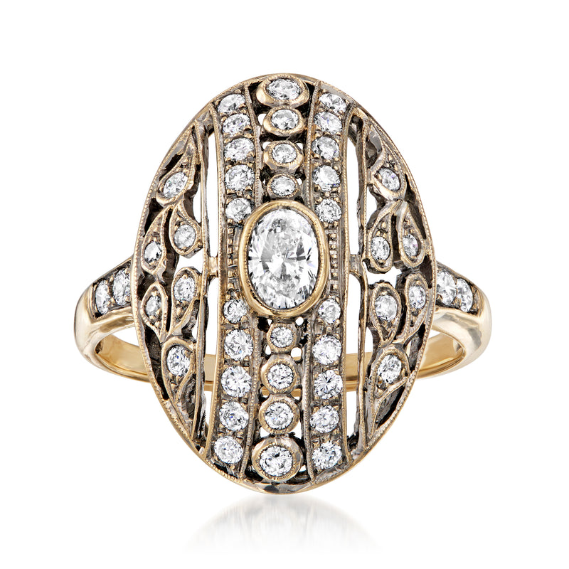Vintage oval diamond ring in 18kt yellow gold with striped setting