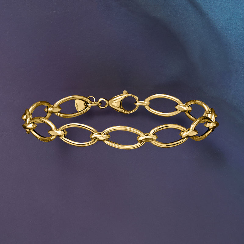 Yellow gold oval-link bracelet with clasp and alternating oval chain links