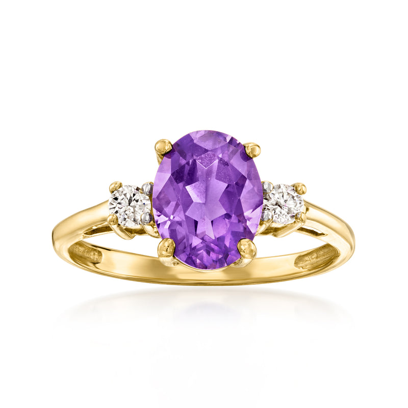 Amethyst oval ring in 14kt yellow gold with diamond accents