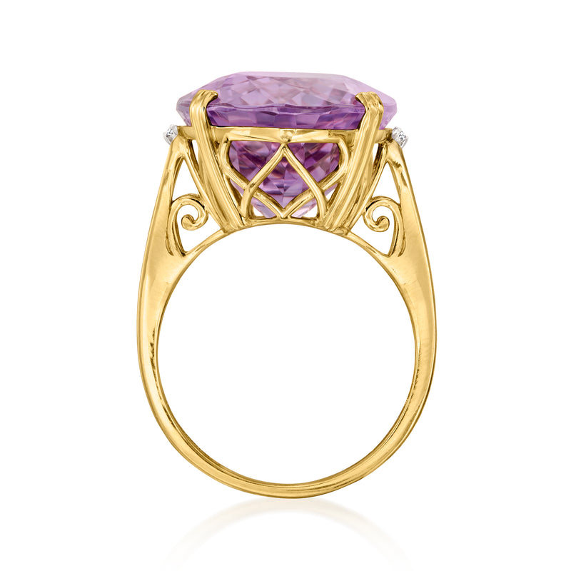 Amethyst and diamond ring in 14kt yellow gold, openwork setting and oval purple stone