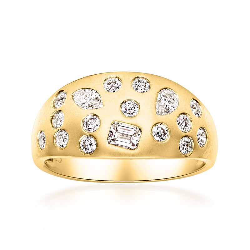 14kt yellow gold diamond ring with scattered round and baguette accents