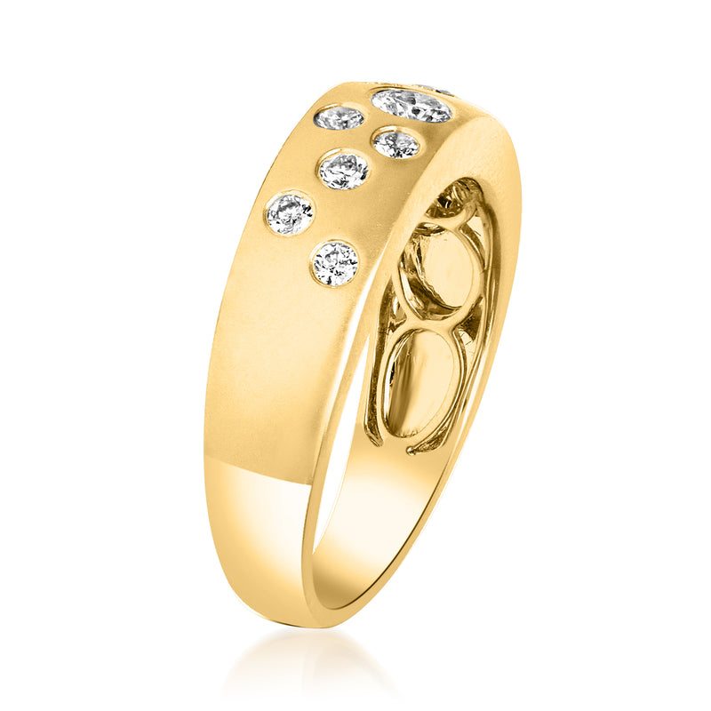 14kt yellow gold ring, side profile with round diamonds set along top