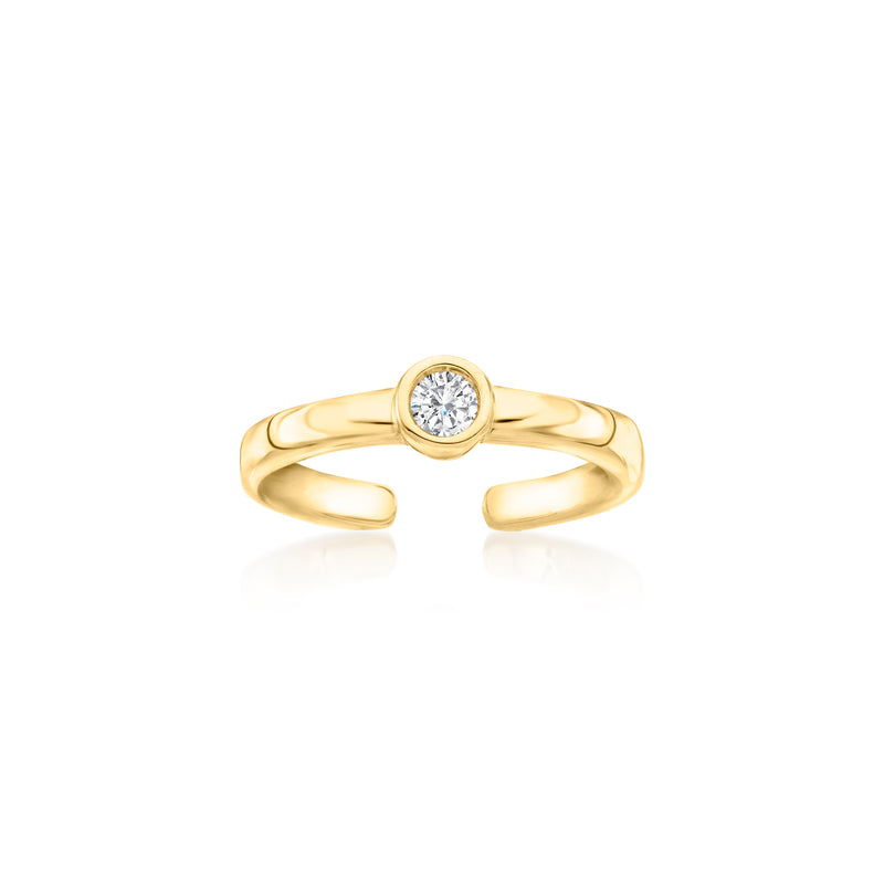 Gold bezel-set diamond toe ring with round center stone