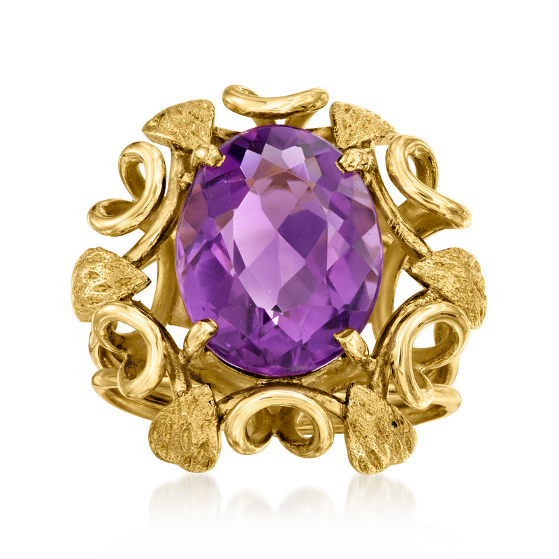 Oval amethyst ring in 18kt yellow gold with ornate prong setting