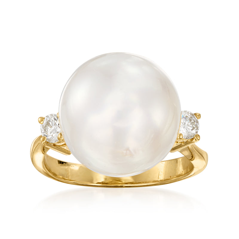 Cultured pearl and diamond ring in 14kt yellow gold, large round pearl center