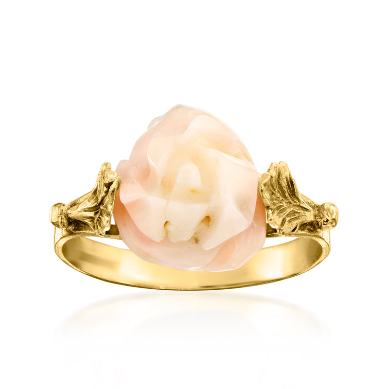 18kt yellow gold vintage coral floral ring with light pink-white stone