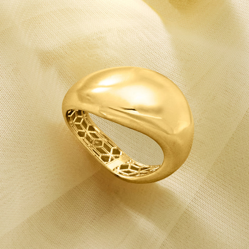 Yellow gold-plated wave ring with oval face and lattice cutout detail on band