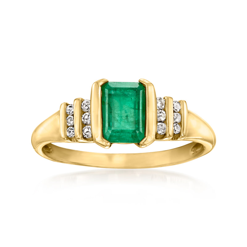Vintage emerald-cut ring in 14kt yellow gold with square green center and diamond side stones