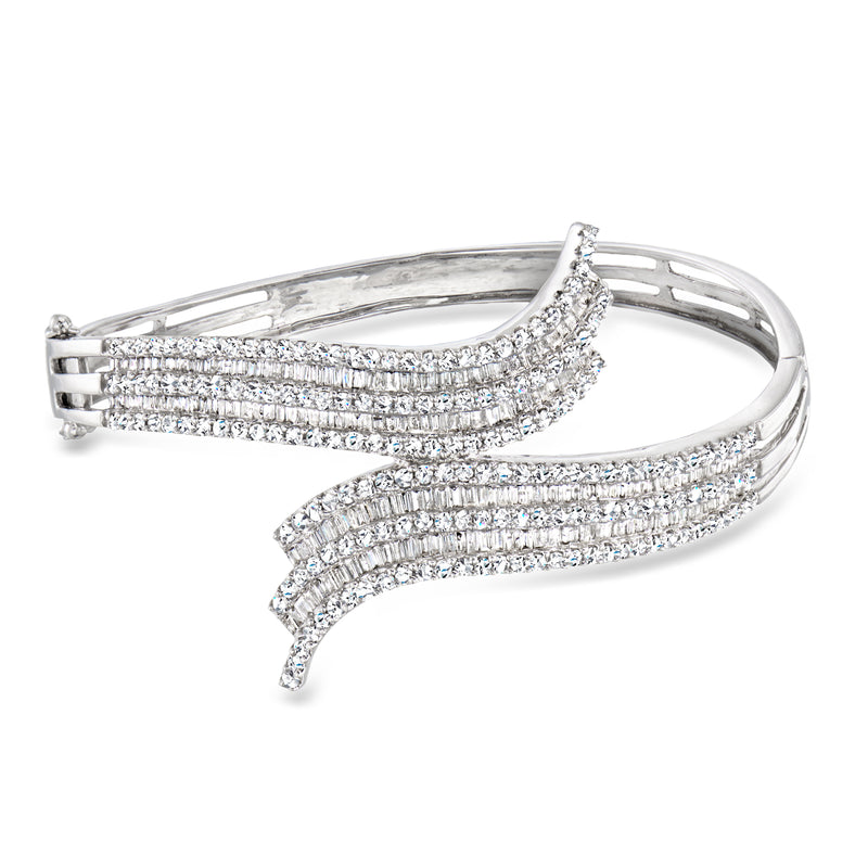 Vintage diamond bypass bangle bracelet in 18kt white gold