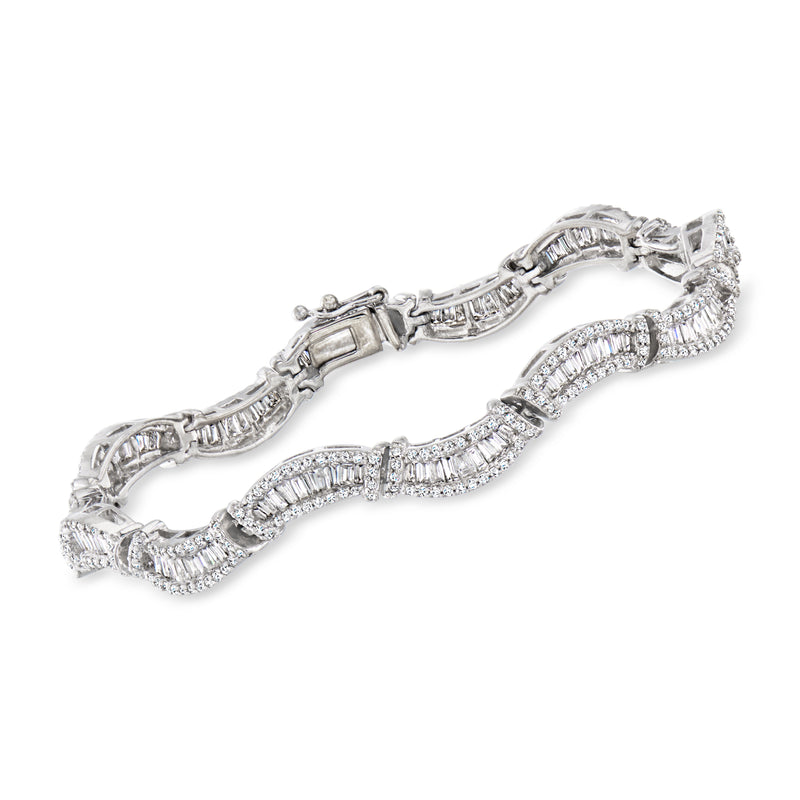Wavy diamond tennis bracelet in 14kt white gold with sparkling hinged links