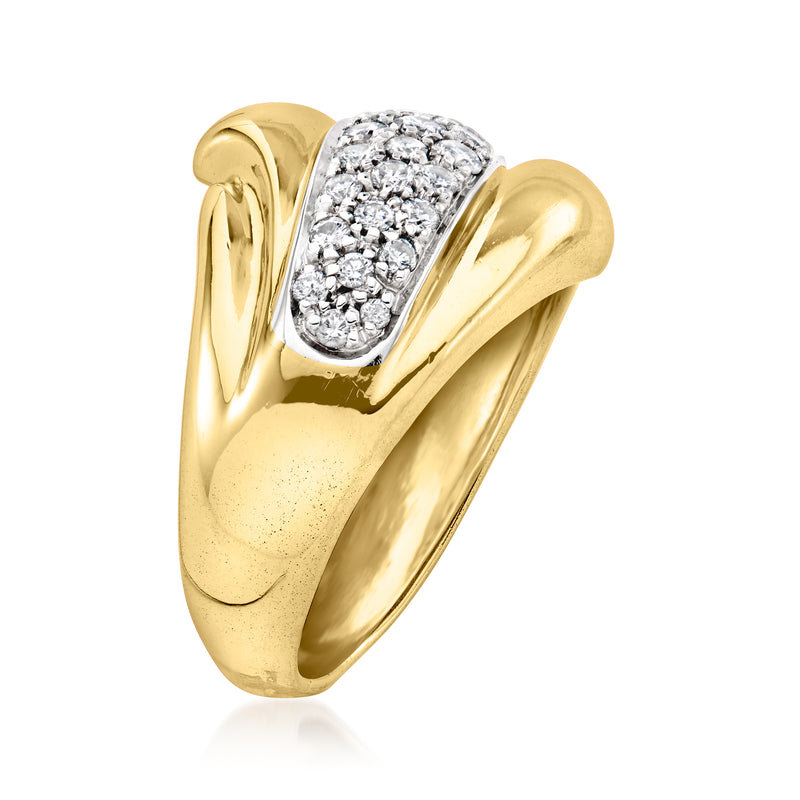 Vintage 18kt yellow gold diamond ring with pavé-set diamond center