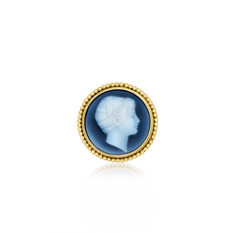 Round yellow gold slide pendant with dark blue cameo profile