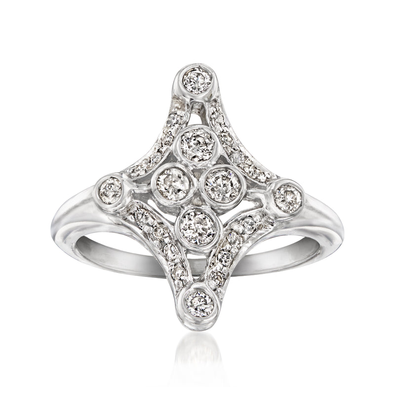 Vintage 14kt white gold diamond starburst ring with round stone cluster