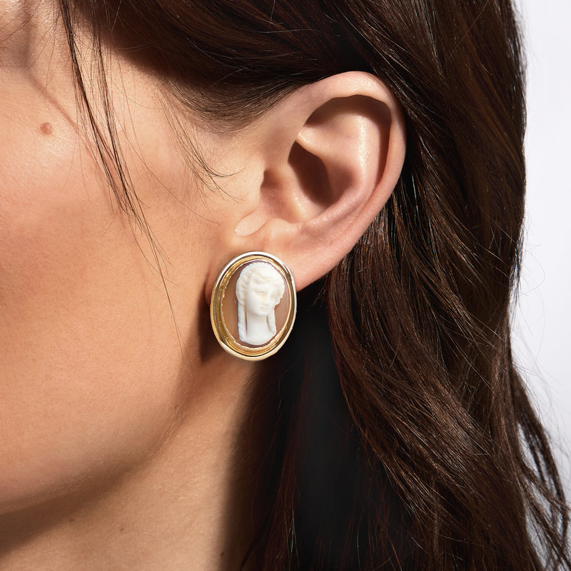 Oval cameo clip-on earrings in 14kt yellow gold with white profile medallion