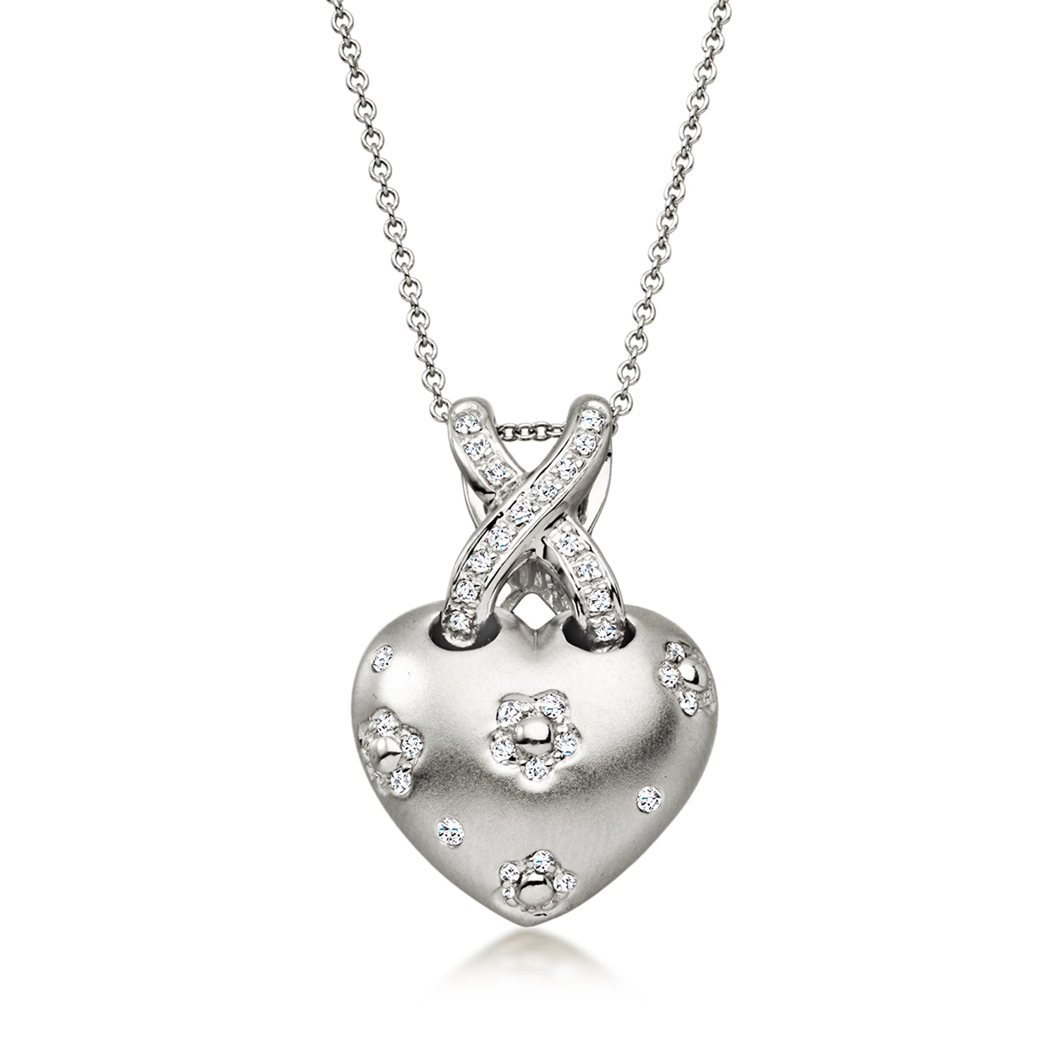 C. 1990 Vintage .25 ct. t.w. Diamond Heart Flower Pendant Necklace in 14kt White Gold