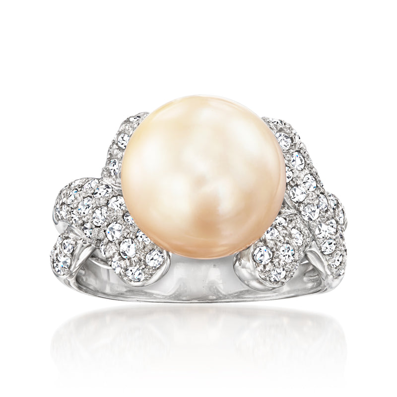 Vintage cultured pearl and diamond ring in white gold, large cream pearl with round stones