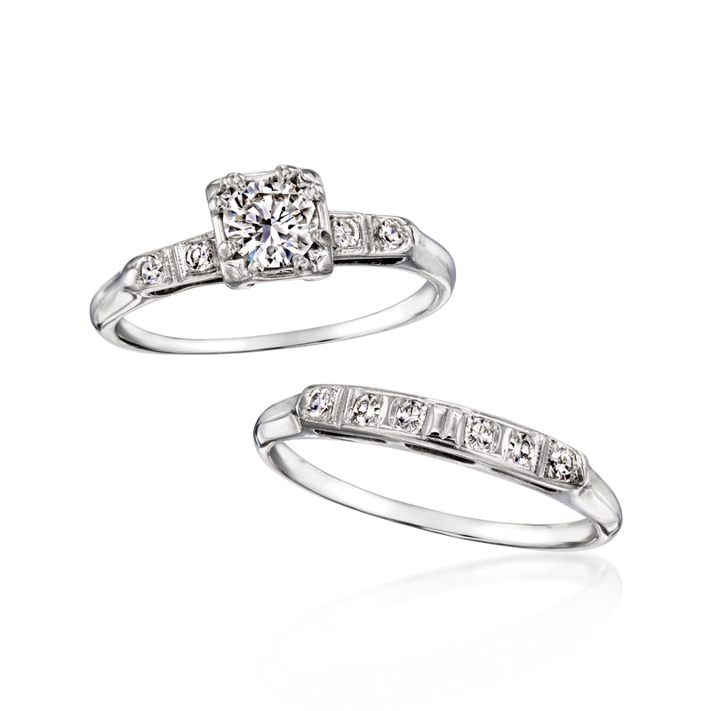 Diamond bridal set: engagement ring and wedding band in 14kt white gold