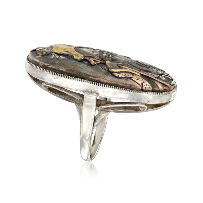Vintage shakudo oval ring side view, engraved face with copper accents, silver setting
