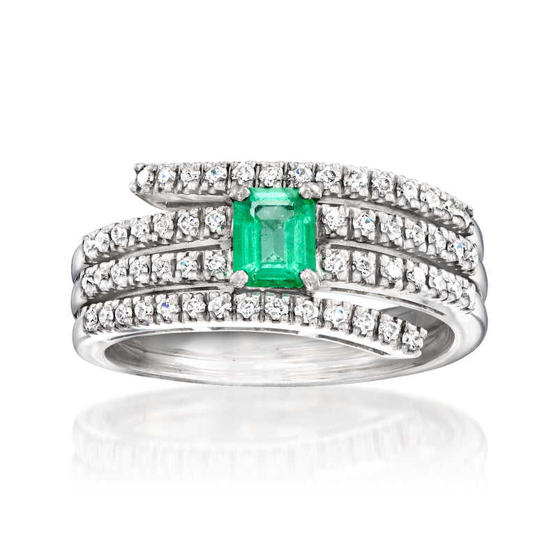 Emerald and diamond square-stone ring in 18kt white gold, three-row band