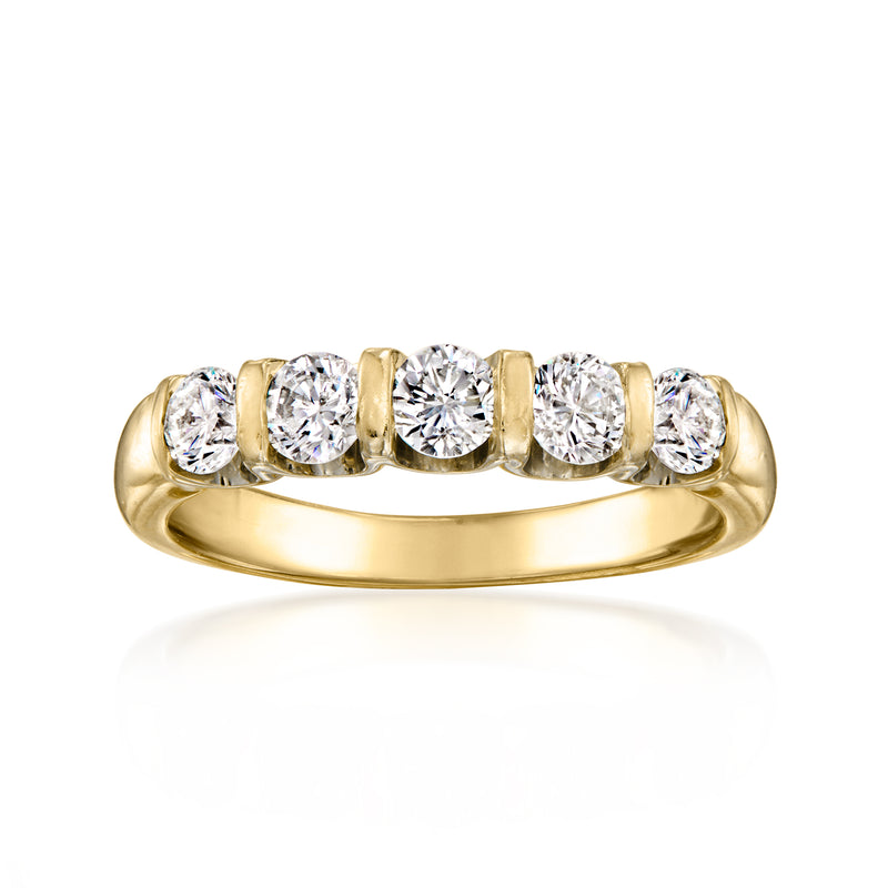 Vintage five-stone diamond ring in 14kt yellow gold with five round stones