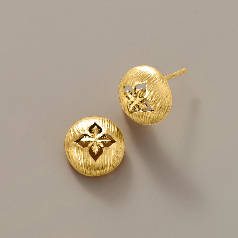 Yellow gold post stud earrings, round discs with textured Florentine-style cross motif