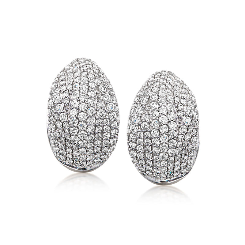 Diamond pavé teardrop earrings in white gold